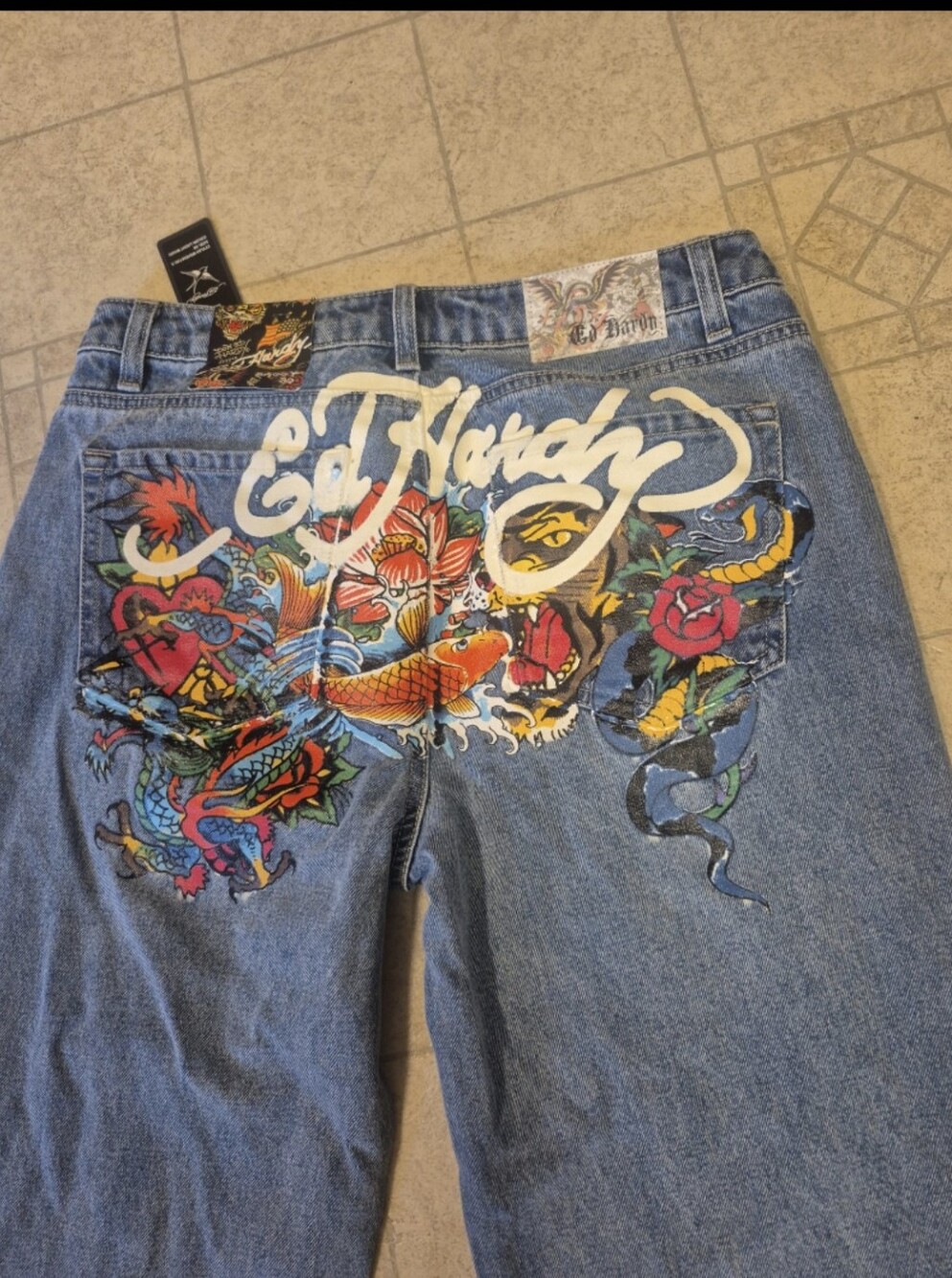 Ed Hardy Women's Baggy Light Wash Jeans Size 30 - Picture 7 of 8
